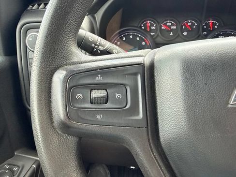 Used 2022 Chevrolet Silverado 2500 Custom w/ Custom Value Package AWD/4WD image 15