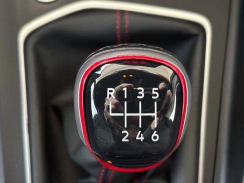 Used 2022 Volkswagen GTI S image 18