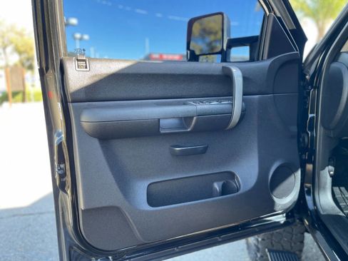 Used 2007 Chevrolet Silverado 2500 LT w/ 1LT Convenience Package image 29