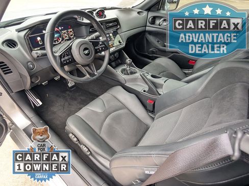 Used 2025 Nissan Z Performance w/ Floor Mat Package RWD image 18