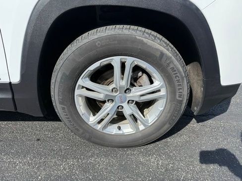 Certified 2023 GMC Terrain SLE w/ Driver Convenience Package FWD image 12
