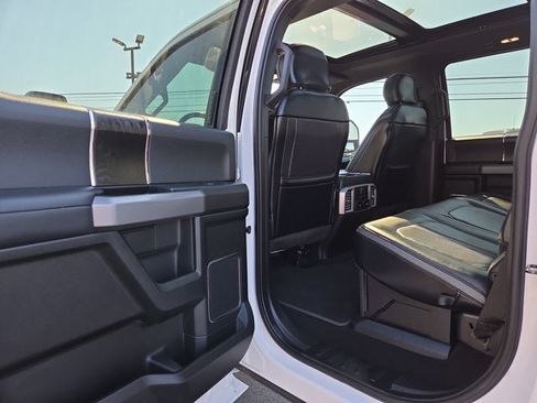 Used 2019 Ford F250 Platinum w/ Platinum Ultimate Package AWD/4WD image 12