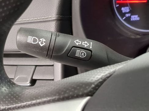 Used 2022 GMC Terrain SLE w/ Driver Convenience Package image 39