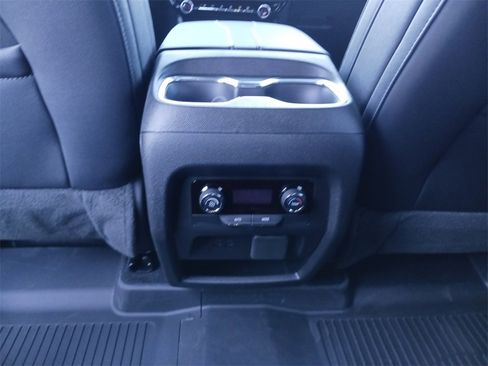 New 2026 Chevrolet Traverse LT image 22