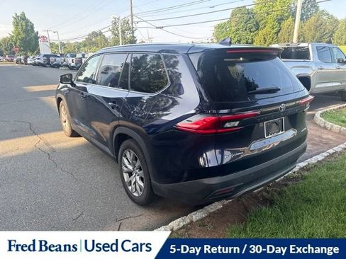 Used 2024 Toyota Grand Highlander AWD Hybrid image 13