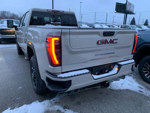 New 2026 GMC Sierra 2500 AT4 w/ AT4 Premium Plus Package image 6