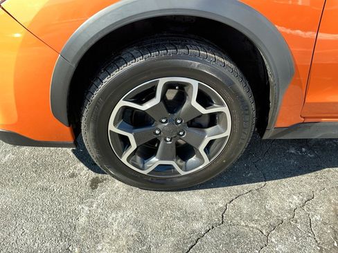 Used 2015 Subaru Crosstrek 2.0i Premium w/ Moonroof Package image 24