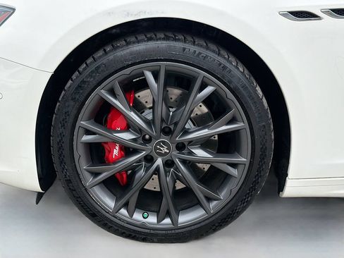 Used 2022 Maserati Ghibli Modena Q4 AWD/4WD image 42