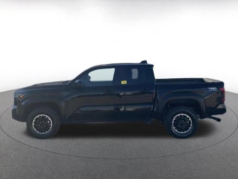 Used 2025 Toyota Tacoma TRD Off-Road AWD/4WD image 7