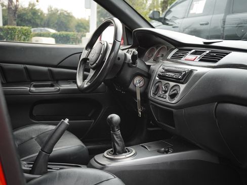 Used 2006 Mitsubishi Lancer Evolution IX image 33