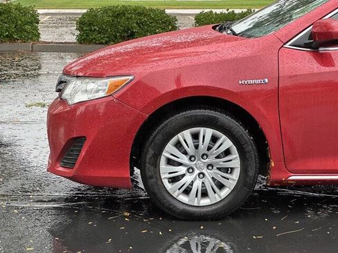 Used 2013 Toyota Camry LE image 11