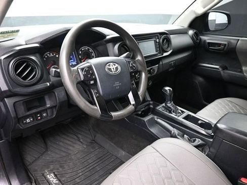 Used 2018 Toyota Tacoma SR w/ SR Convenience Package RWD image 12