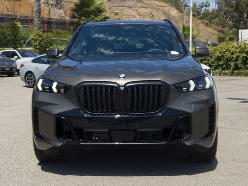 New 2026 BMW X5 xDrive40i w/ M Sport Package AWD/4WD image 3