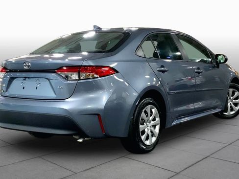 Used 2025 Toyota Corolla LE FWD image 13