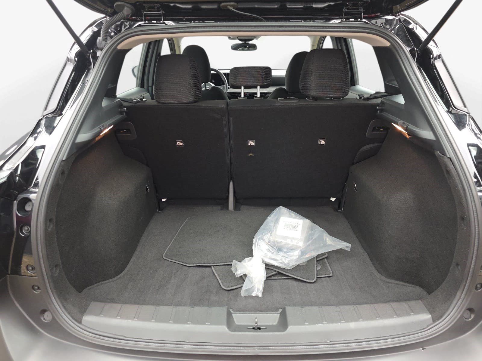 Used 2026 Nissan Kicks S FWD image 27