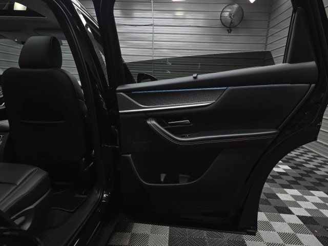 Used 2025 MAZDA CX-90 Plug-In Hybrid w/ Preferred AWD/4WD image 38