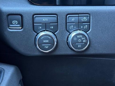 New 2026 GMC Sierra 1500 Elevation w/ Elevation Premium Package AWD/4WD image 30