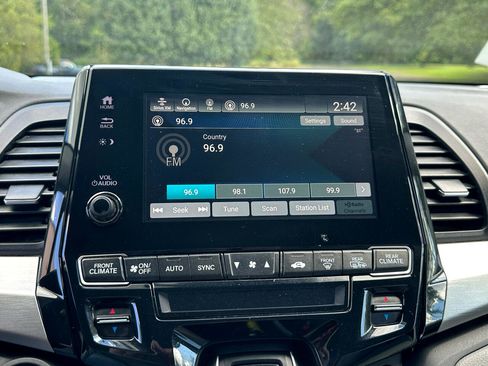 Used 2019 Honda Odyssey EX-L image 26