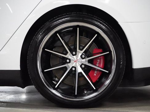 Used 2015 Tesla Model S 60 RWD image 33