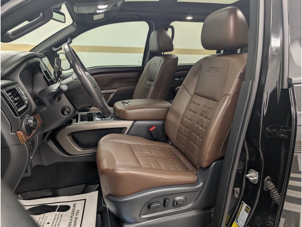 Used 2023 Nissan Titan Platinum Reserve w/ Moonroof Package AWD/4WD image 8
