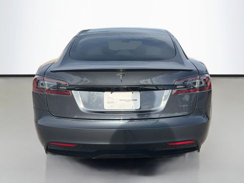 Used 2022 Tesla Model S Plaid image 4