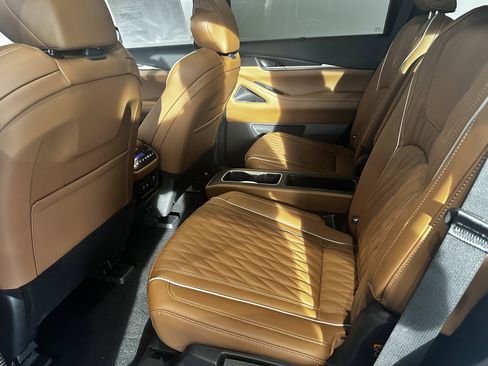 New 2026 INFINITI QX60 Autograph AWD/4WD image 11