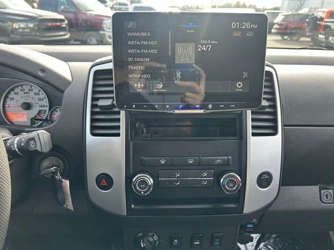 Used 2012 Nissan Xterra PRO-4X w/ Pro-4x Leather Pkg image 7