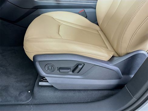 New 2026 Audi Q7 2.0T Premium image 9