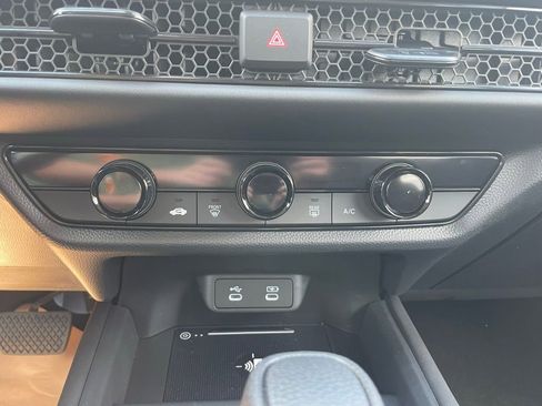New 2026 Honda HR-V LX image 33