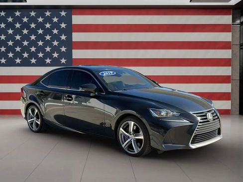 Used 2019 Lexus IS 300 w/ Premium Package RWD image 3