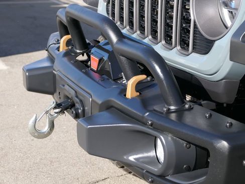 Used 2024 Jeep Wrangler Unlimited Rubicon 392 image 9