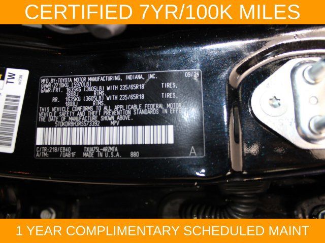 Used 2024 Toyota Highlander XLE AWD/4WD image 29