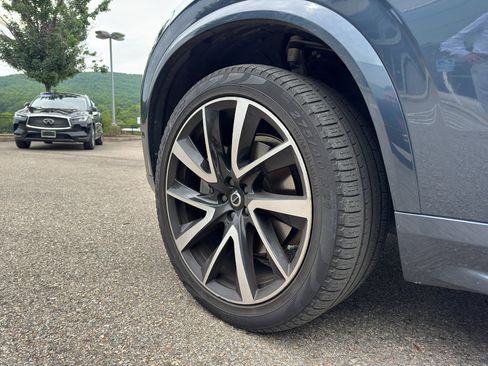 Used 2023 Volvo XC90 B6 Plus w/ Protection Package Premier AWD/4WD image 5