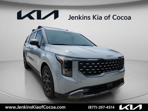 New 2026 Kia Carnival SX w/ SX Dark Edition Package FWD image 2