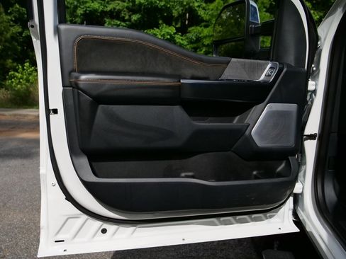 Used 2024 Ford F250 Platinum AWD/4WD image 28