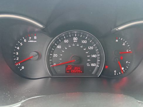 Used 2015 Kia Sorento LX image 8