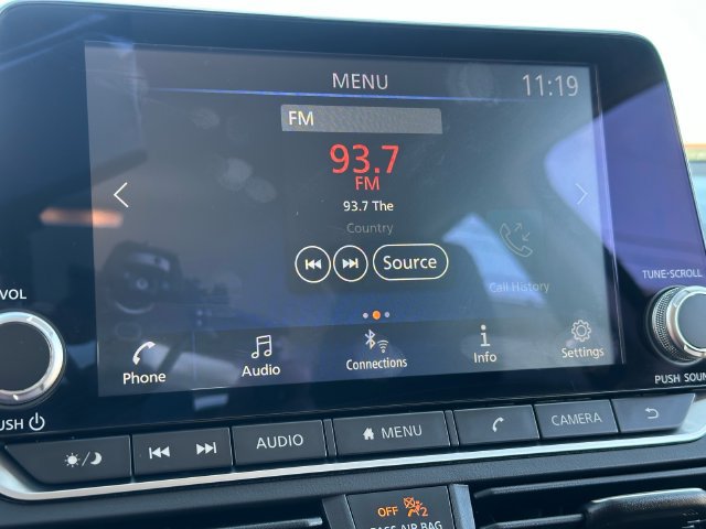 Used 2025 Nissan Altima 2.5 SV AWD/4WD image 13