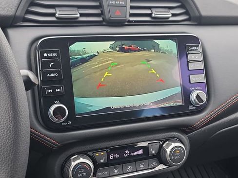 New 2025 Nissan Versa SR w/ Trunk Package image 17