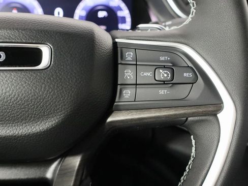 New 2025 Jeep Grand Cherokee Limited image 10