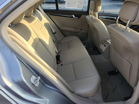 Used 2012 Mercedes-Benz C 300 4MATIC Sedan image 17