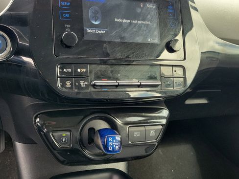 Used 2018 Toyota Prius Two w/ Prius Two Safety Plus Package image 27