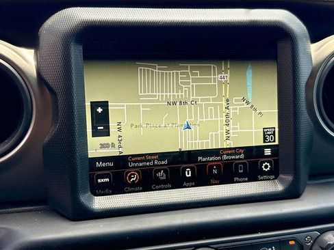 Used 2023 Jeep Wrangler Unlimited w/ Sun & Screen Package AWD/4WD image 14
