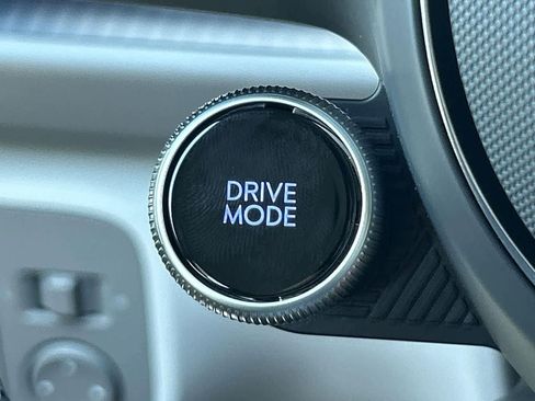 Used 2025 Hyundai Ioniq 6 SEL image 20