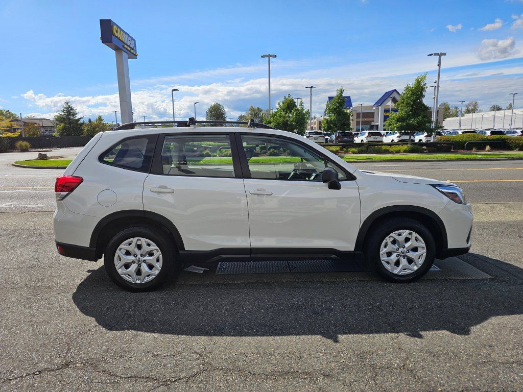 Used 2021 Subaru Forester AWD/4WD image 4