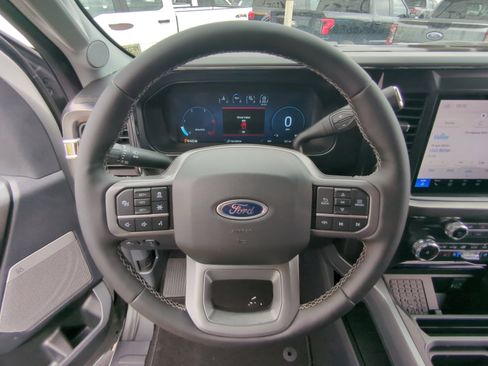 New 2026 Ford F250 Lariat image 9