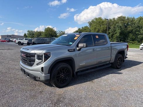 Used 2025 GMC Sierra 1500 Elevation w/ Preferred Package AWD/4WD image 2