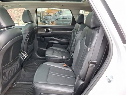 Certified 2025 Kia Sorento SX image 11
