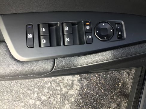 New 2026 Kia Sportage EX image 8