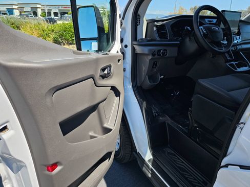 Used 2023 Ford Transit 350 XLT RWD image 15