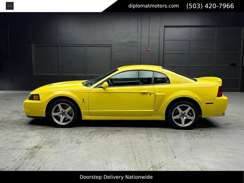Used 2003 Ford Mustang Cobra RWD image 3